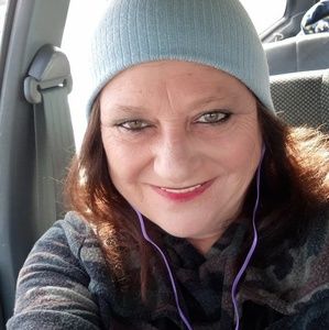 Meet your Posher, Valerie